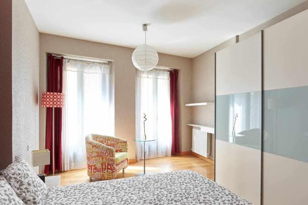 Apartamento Ayla Ayuntamiento 潘普洛纳 外观 照片